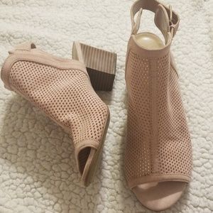 Womens shoes